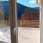 Casa Oliveiras - *