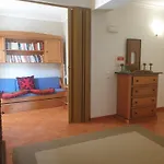 Casa Oliveiras - *