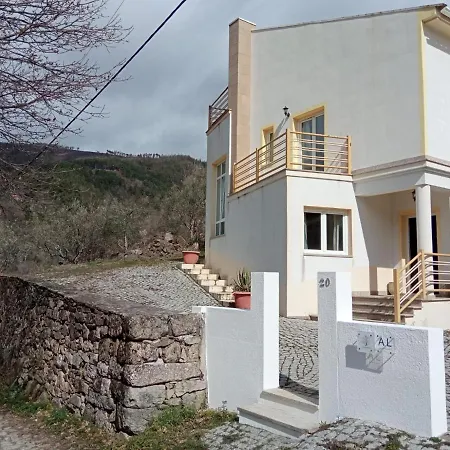 Holiday home Casa Oliveiras - Manteigas