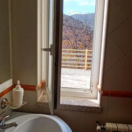 Casa Oliveiras - *