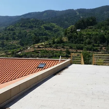 Casa Oliveiras - *