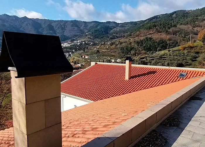 Casa Oliveiras - *