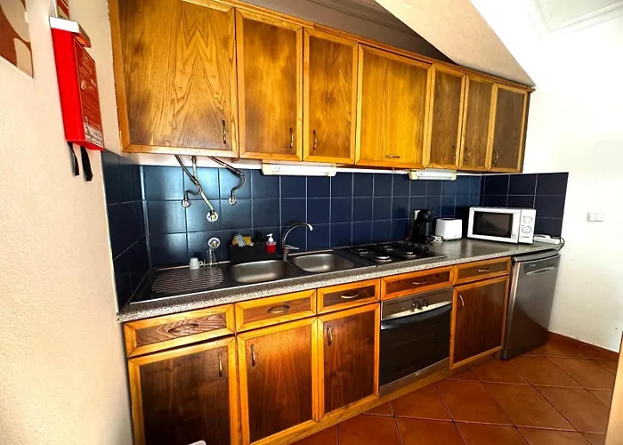 Casa Oliveiras - بيت للعطل