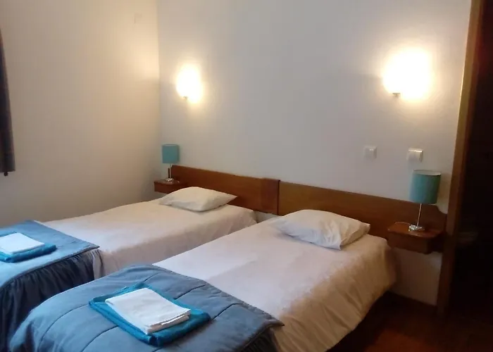 Casa Oliveiras - 別荘 マンテイガス